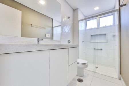 Banheiro de apartamento para alugar com 3 quartos, 114m² em Jardim Pereira do Amparo, Jacareí