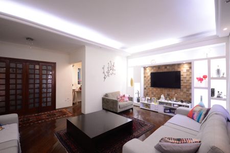 Sala  de casa à venda com 4 quartos, 358m² em Vila Moraes, São Paulo