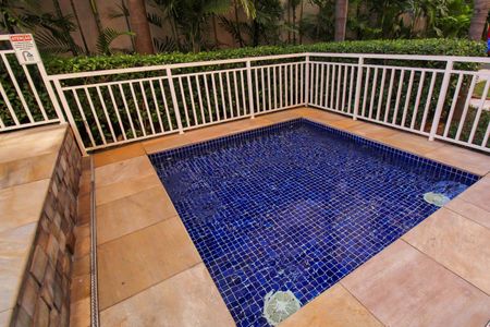 Apartamento para alugar com 49m², 2 quartos e 1 vaga Apartamento para alugar com 49m², 2 quartos e 1 vagaÁrea comum - Piscina