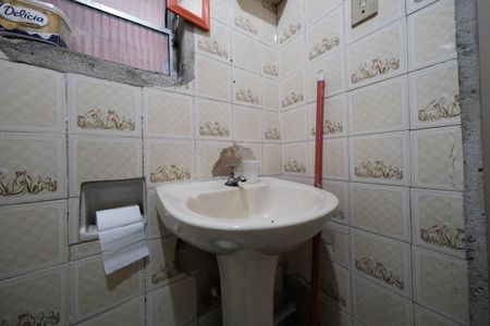 Banheiro de casa para alugar com 4 quartos, 125m² em Burgo Paulista, São Paulo