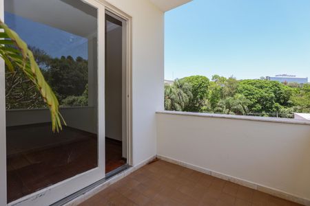 Sala 2 de casa à venda com 3 quartos, 630m² em Jardim Leonor, São Paulo