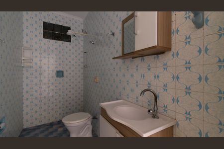 Banheiro de casa para alugar com 1 quarto, 97m² em Parque Boturussu, São Paulo