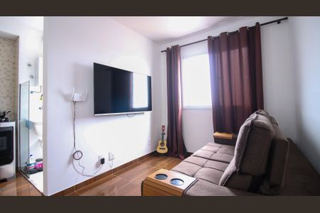 Sala de apartamento para alugar com 2 quartos, 37m² em Cidade Satelite Santa Barbara, São Paulo