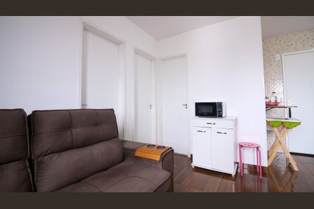 Sala de apartamento para alugar com 2 quartos, 37m² em Cidade Satelite Santa Barbara, São Paulo