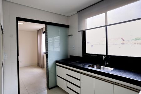 Apartamento para alugar com 190m², 3 quartos e 2 vagasCozinha