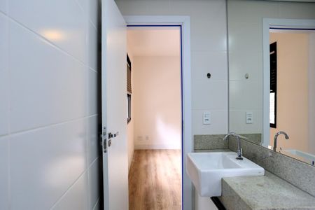 Apartamento para alugar com 190m², 3 quartos e 2 vagasBanheiro da Suíte 2