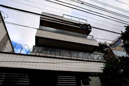 Apartamento para alugar com 190m², 3 quartos e 2 vagasFachada