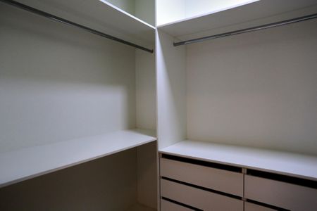 Apartamento para alugar com 190m², 3 quartos e 2 vagasCloset da suíte