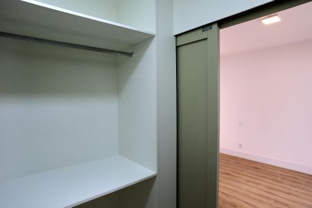 Apartamento para alugar com 190m², 3 quartos e 2 vagasCloset da suíte