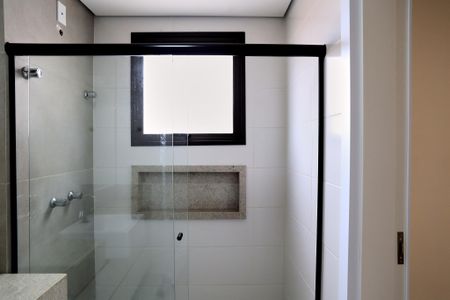 Apartamento para alugar com 190m², 3 quartos e 2 vagasBanheiro da Suíte