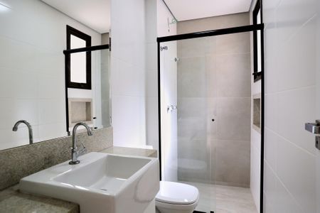 Apartamento para alugar com 190m², 3 quartos e 2 vagasBanheiro da Suíte 2