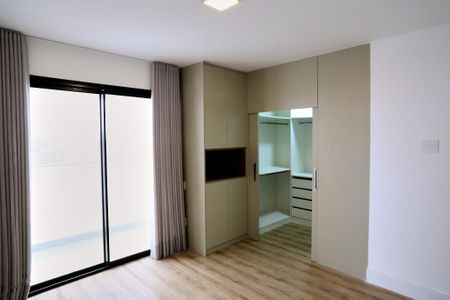 Apartamento para alugar com 190m², 3 quartos e 2 vagasSuíte