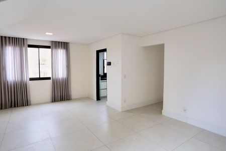 Sala de apartamento para alugar com 3 quartos, 190m² em Santa Tereza, Belo Horizonte
