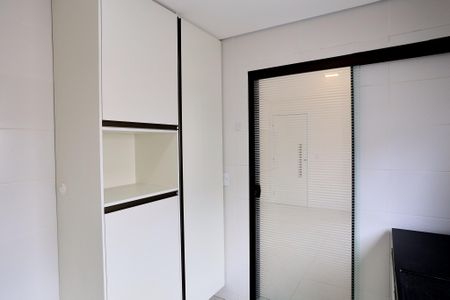 Apartamento para alugar com 190m², 3 quartos e 2 vagasCozinha