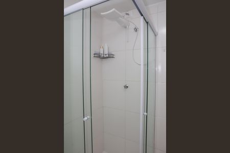 Banheiro de kitnet/studio para alugar com 1 quarto, 18m² em Lapa, São Paulo