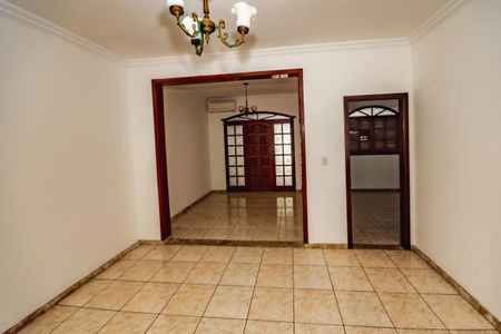 Casa para alugar com 5 quartos, 276m² em Santa Monica, Belo Horizonte