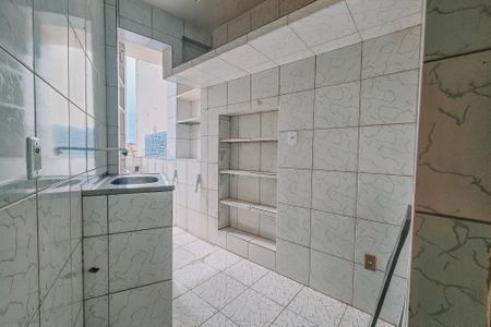 Cozinha de kitnet/studio para alugar com 1 quarto, 40m² em Nordeste do Amaralina, Salvador