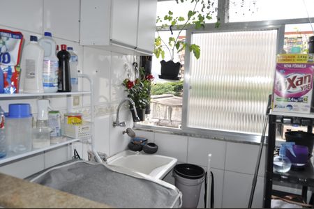 Apartamento para alugar com 2 quartos, 50m² em Tomás Coelho, Rio de Janeiro