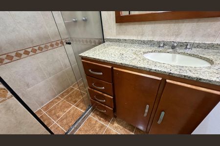 Apartamento para alugar com 210m², 4 quartos e 3 vagas Apartamento para alugar com 210m², 4 quartos e 3 vagasBanheiro Social