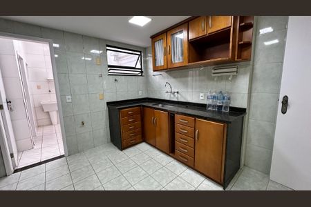Apartamento para alugar com 210m², 4 quartos e 3 vagas Apartamento para alugar com 210m², 4 quartos e 3 vagasCozinha