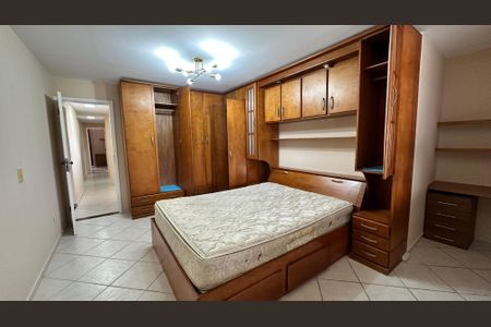 Apartamento para alugar com 210m², 4 quartos e 3 vagas Apartamento para alugar com 210m², 4 quartos e 3 vagasQuarto 4