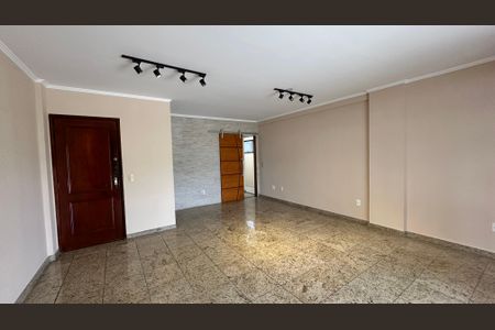 Apartamento para alugar com 210m², 4 quartos e 3 vagas Apartamento para alugar com 210m², 4 quartos e 3 vagasSala