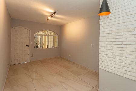 Sala de casa à venda com 2 quartos, 120m² em Vila Baby, São Paulo