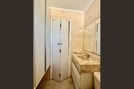 Apartamento à venda com 64m², 1 quarto e 1 vagaBanheiro