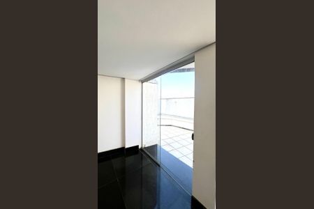 Apartamento à venda com 90m², 3 quartos e 2 vagas Apartamento à venda com 90m², 3 quartos e 2 vagasÁrea comum