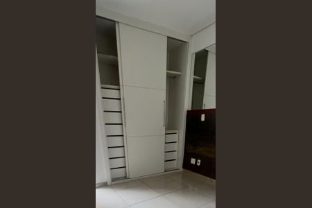 Apartamento à venda com 90m², 3 quartos e 2 vagas Apartamento à venda com 90m², 3 quartos e 2 vagasQuarto