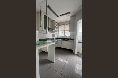 Apartamento à venda com 90m², 3 quartos e 2 vagas Apartamento à venda com 90m², 3 quartos e 2 vagasCozinha