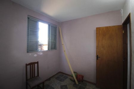 Quarto 1 de apartamento para alugar com 2 quartos, 45m² em Rubem Berta, Porto Alegre