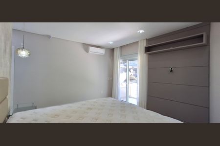 Casa de condomínio para alugar com 545m², 3 quartos e 4 vagas Casa de condomínio para alugar com 545m², 3 quartos e 4 vagasSuíte