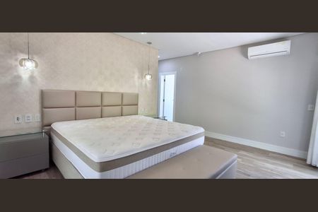 Casa de condomínio para alugar com 545m², 3 quartos e 4 vagas Casa de condomínio para alugar com 545m², 3 quartos e 4 vagasSuíte