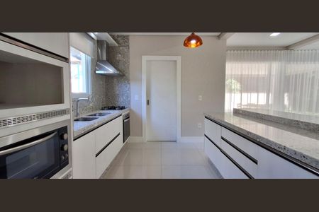 Casa de condomínio para alugar com 545m², 3 quartos e 4 vagas Casa de condomínio para alugar com 545m², 3 quartos e 4 vagasCozinha