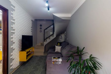 Sala de casa para alugar com 2 quartos, 63m² em Jardim Iva, São Paulo