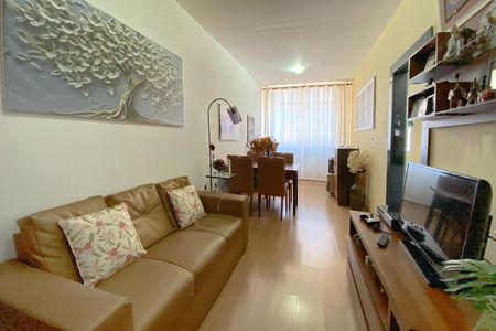 Sala de apartamento à venda com 1 quarto, 45m² em Colégio Batista, Belo Horizonte