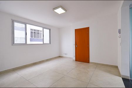 Sala de apartamento para alugar com 3 quartos, 94m² em Ipiranga, Belo Horizonte