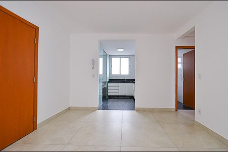 Sala de apartamento para alugar com 3 quartos, 94m² em Ipiranga, Belo Horizonte