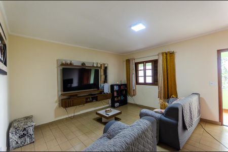 Sala de casa à venda com 6 quartos, 334m² em Jardim Peri, São Paulo