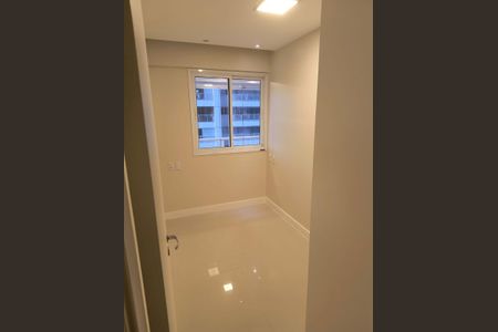 Quarto de apartamento para alugar com 2 quartos, 66m² em Patamares, Salvador