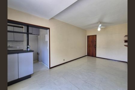 Sala  de apartamento para alugar com 2 quartos, 75m² em Recreio dos Bandeirantes, Rio de Janeiro