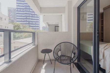 Varanda de kitnet/studio para alugar com 1 quarto, 24m² em Perdizes, São Paulo