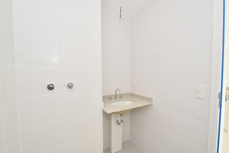 Banheiro de kitnet/studio à venda com 1 quarto, 20m² em Ipiranga, São Paulo