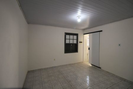 Quarto de casa para alugar com 1 quarto, 33m² em Vila California, São Paulo