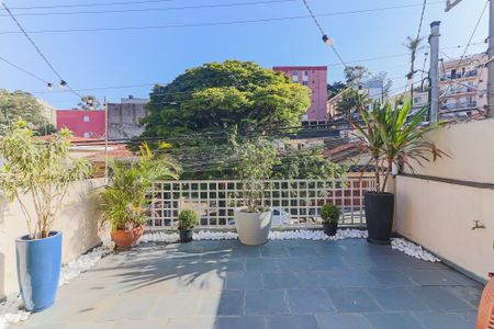 Varanda de casa para alugar com 4 quartos, 180m² em Jardim Bonfiglioli, São Paulo