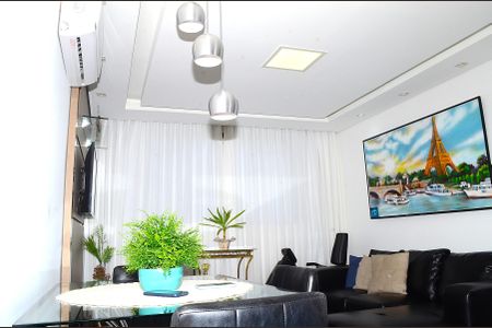 Sala de apartamento à venda com 2 quartos, 60m² em Guarani, Belo Horizonte