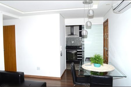 Detalhe Sala de apartamento à venda com 2 quartos, 60m² em Guarani, Belo Horizonte
