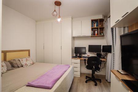Suite de apartamento à venda com 3 quartos, 78m² em Jardim Bom Tempo, Taboão da Serra