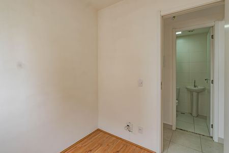 Quarto 1 de apartamento para alugar com 2 quartos, 32m² em Parque Fongaro, São Paulo